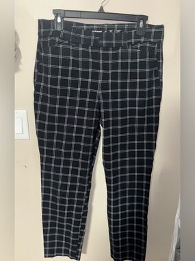 Old Navy High Rise Pixie Never Fade Black Plaid Slim Dress Pants